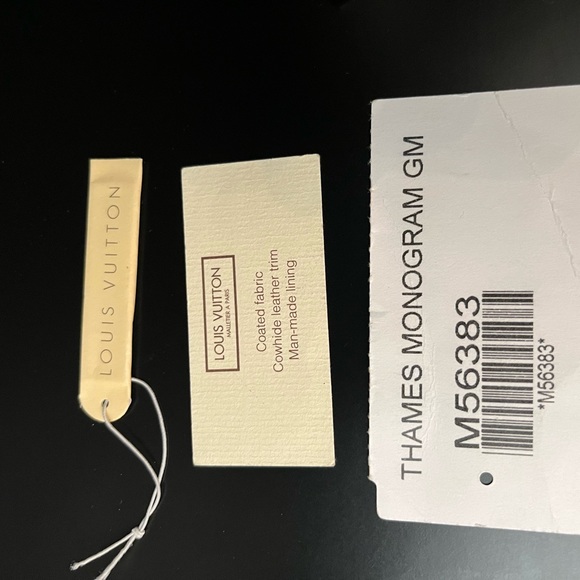 Louis Vuitton Thames GM hobo bag - Picture 12 of 17